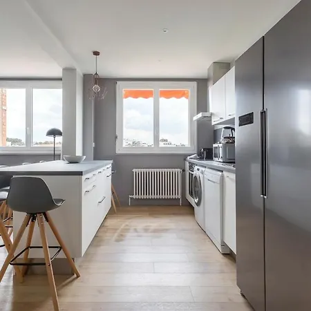 Hamac Suites - Cours Du Docteur-long Appartement