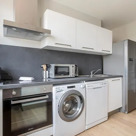 Appartement Hamac Suites - Cours Du Docteur-long
